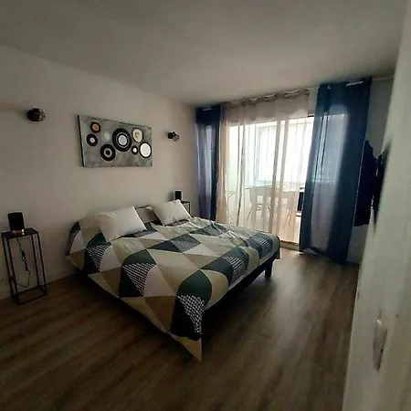Appartement T3 Plein Centre Ville Le Lavandou Exterior photo
